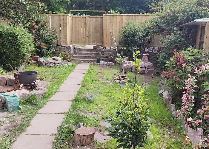 Stonehaven 2 Bedroom Seaside Cottage With Garden